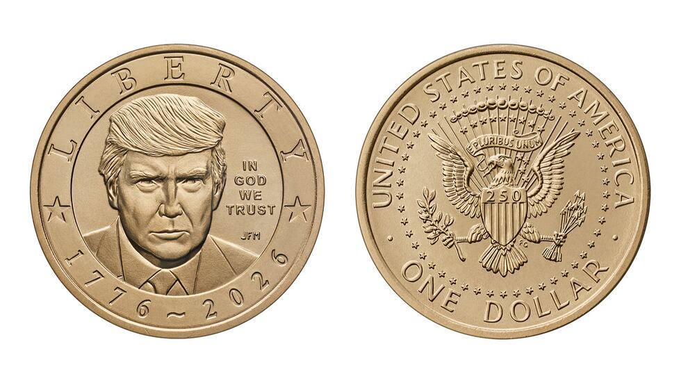 La moneda de un dólar con la cara del presidente Donald Trump. (Departamento del Tesoro de...