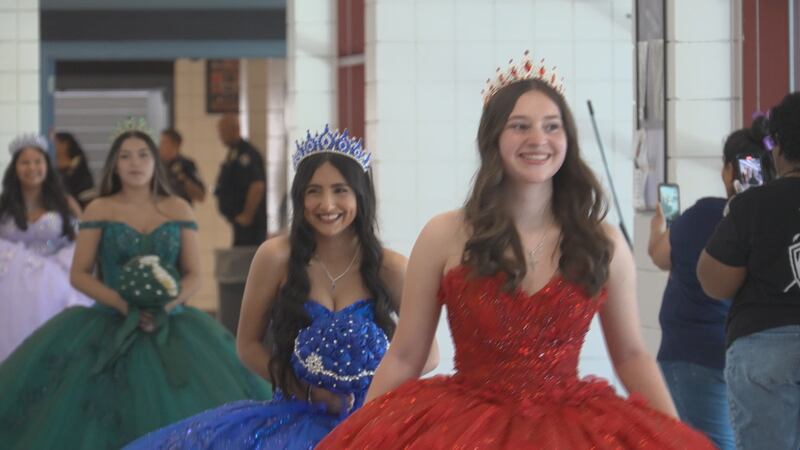 Harker Heights quinceañera parade
