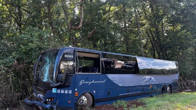 Se estrella autobús de Greyhound.