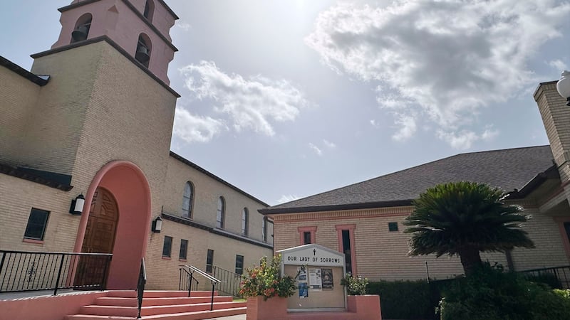 La iglesia Our Lady of Sorrows en McAllen, Texas, el 29 de junio del 2026. (AP foto/Valerie...